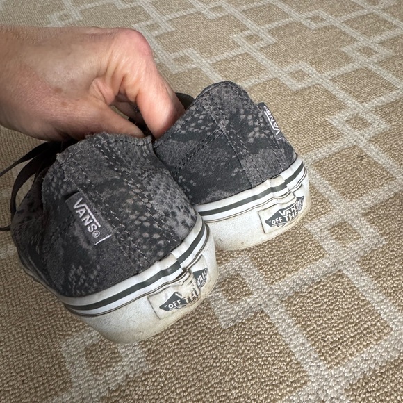 Vans Gray Snake Print Canvas Skate Sneakers Lace Up Low Top Shoes Size 9 - Picture 11 of 12